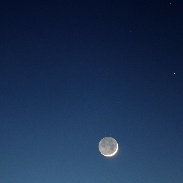 <font class="tempImageTitleThumbText">Moon, Venus And Mars</font><br>Alan C Tough<br>Feb 20 8:44pm<br>Elgin, Moray, Scotland