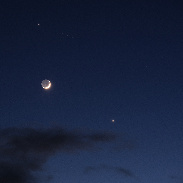 <font class="tempImageTitleThumbText">Conjunction - Venus, Moon, Jupiter</font><br>Alan Cayless<br>Feb 22 10:18pm<br>Stirling, Scotland