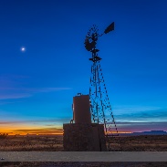 <font class="tempImageTitleThumbText">Moon And Mars On Xmas Eve</font><br>Alan Dyer<br>Dec 25 6:25am<br>City of Rocks, New Mexico