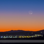 <font class="tempImageTitleThumbText">Thin Moon Near Venus</font><br>Alan Dyer<br>Dec 23 1:49am<br>Silver City, New Mexico