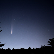 <font class="tempImageTitleThumbText">Comet NEOWISE</font><br>Alvaro Garay<br>Jul 10 1:43am<br>Klamath Falls, OR
