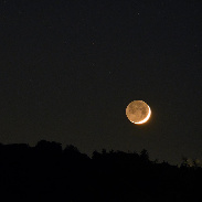 <font class="tempImageTitleThumbText">Setting Of The Moon And Venus</font><br>Andreas Walker<br>May 18 10:22pm<br>Hallwil, Switzerland, Europe