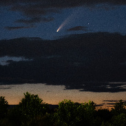 <font class="tempImageTitleThumbText">Comet NEOWISE</font><br>Andrew  Symes<br>Jul 16 2:01am<br>Ottawa, Ontario, Canada
