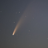 <font class="tempImageTitleThumbText">Comet C2020 F3 (NEOWISE)</font><br>Arnold Rivera<br>Jul 11 4:25pm<br>Southeast Edmonton, Alberta Can