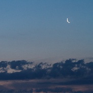 <font class="tempImageTitleThumbText">Venus And Moon</font><br>Benjamin Knispel<br>Jul 24 3:21pm<br>Hannover, Germany