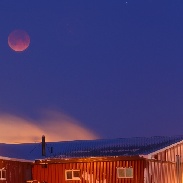 <font class="tempImageTitleThumbText">Lunar Eclipse</font><br>Bill Neish<br>Jan 31 10:32pm<br>Rankin Inlet, Nunavut, Canada