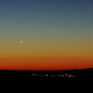 <font class="tempImageTitleThumbText">Moon, Venus & Jupiter Conjunction </font><br>Bjørn Håkon Granslo<br>Nov 17 2:24pm<br>Røverkollen, Oslo, Norway