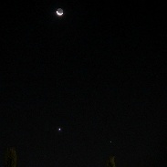 <font class="tempImageTitleThumbText">Crescent Moon And Venus</font><br>Brent<br>Sep 11 3:19pm<br>Universal,Orl,FL,USA