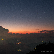 <font class="tempImageTitleThumbText">Comet NEOWISE (C/2020 F3) After Sunset</font><br>Bum-Suk Yeom<br>Jul 24 12:53pm<br>South Korea