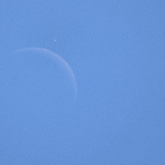 <font class="tempImageTitleThumbText">Venus/Moon Occultation</font><br>Carel Neffenger<br>Jun 17 8:20pm<br>Burien, Washington, USA