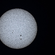 <font class="tempImageTitleThumbText">Sunspots</font><br>Carlos Stehli<br>Jul 3 11:08pm<br>Lima, Peru