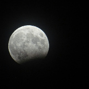 <font class="tempImageTitleThumbText">Partial Lunar Eclipse</font><br>Cédric BEMER<br>Oct 28 9:13pm<br>Boran sur Oise - France