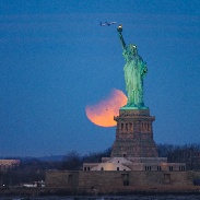 <font class="tempImageTitleThumbText">Partial Lunar Eclipse</font><br>Chirag Upreti<br>Jan 31 2:53pm<br>New York City, USA
