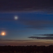 <font class="tempImageTitleThumbText">Moon And Venus With Coronae</font><br>Chris Kranich<br>May 23 4:57pm<br>Kiel, SH, Germany
