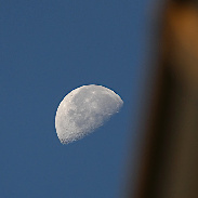 <font class="tempImageTitleThumbText">Moon</font><br>Christophe Stolz<br>Sep 3 5:47am<br>Faoug, Switerland