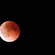 <font class="tempImageTitleThumbText">Total Lunar Eclipse</font><br>Csaba Hadhazi<br>Sep 7 8:07pm<br>Hajduhadhaz,HUNGARY