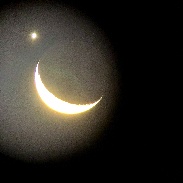 <font class="tempImageTitleThumbText">Venus And Moon</font><br>Dae Unick<br>Feb 1 1:35am<br>Keaau, Hawaii