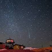 <font class="tempImageTitleThumbText">Geminid Meteor</font><br>Dan McBride<br>Dec 17 6:17am<br>Big Hill Fire Lookout, Californ