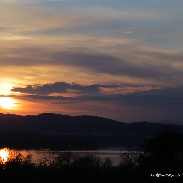 <font class="tempImageTitleThumbText">Sunset Over The Lake</font><br>Danilo Roncato<br>Jan 18 7:56pm<br>Varese, Italy