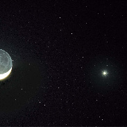 <font class="tempImageTitleThumbText">Crescent Moon And Venus</font><br>Dennis Simmons<br>Aug 16 9:20am<br>Brisbane, Australia