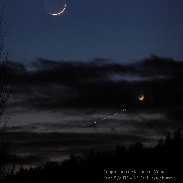 <font class="tempImageTitleThumbText">Moon And Venus</font><br>Dominique Duchesneau<br>Jan 4 6:22pm<br>The moon crescent was just 30 h