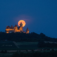 <font class="tempImageTitleThumbText">Strawberry Moon </font><br>Dr. Sebastian Voltmer<br>Jun 30 12:07am<br>Kreuzenstein Castle, Austria