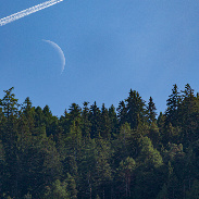 <font class="tempImageTitleThumbText">Moon And Venus Close Conjunction</font><br>Dzmitry Kananovich<br>Sep 17 4:32pm<br>Domat/Ems, Switzerland