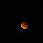 <font class="tempImageTitleThumbText">Total Lunar Eclipse</font><br>Enrico Finotto <br>Sep 7 9:38pm<br>Venice, italy