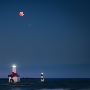 <font class="tempImageTitleThumbText">Lunar Eclipse</font><br>edward nash<br>Oct 8 4:04pm<br>St. Joseph, Michigan - Tiscorni
