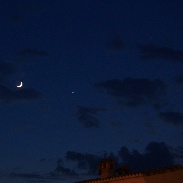 <font class="tempImageTitleThumbText">Moon And Venus</font><br>Fernando Pérez<br>Jun 16 10:55pm<br>Valencia, Spain