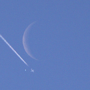 <font class="tempImageTitleThumbText">Moon-Venus Conjunction</font><br>Fernando Pérez<br>Nov 9 10:21am<br>Bétera, Spain