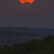 <font class="tempImageTitleThumbText">The Full Moon  Rises Above  The Hyblean  </font><br>GIOVANNI PASSALACQUA<br>Oct 2 7:02pm<br>Mountains Italy Sicily 