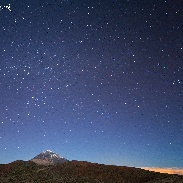 <font class="tempImageTitleThumbText">Geminid Meteor Shower</font><br>Gabriel Funes<br>Dec 15 4:46pm<br>In the summint of Tenerife (Can