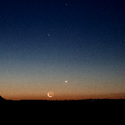 <font class="tempImageTitleThumbText">Venus/Moon/Pleiades</font><br>Gary<br>Jun 20 12:38am<br>Fort Davis, TX
