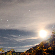 <font class="tempImageTitleThumbText">Moon Dog</font><br>Geir T Birkeland Øye<br>Sep 25 10:43am<br>Ørsta, Norway