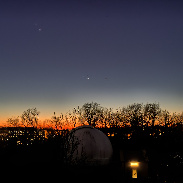 <font class="tempImageTitleThumbText">Venus & Jupiter At Dusk</font><br>Geoff Chester<br>Mar 1 3:15pm<br>Washington, DC, USA