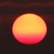 <font class="tempImageTitleThumbText">Sunset With Sunspots</font><br>Giorgio Rizzarelli<br>Sep 30 3:41pm<br>Trieste, Italy