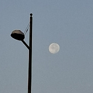 <font class="tempImageTitleThumbText">Sunrise And Moonset</font><br>Glenn Hughes<br>Aug 1 6:33am<br>Rota, Spain