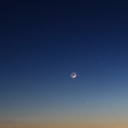 <font class="tempImageTitleThumbText">Venus, Jupiter, Two-day Old Waxing Cresce</font><br>Gordon Garcia<br>Jun 17 4:43am<br>DuPage County, Illinois