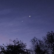 <font class="tempImageTitleThumbText">Venus Jupiter Mars</font><br>Gordon Ward<br>Oct 21 7:35pm<br>Hightown, Castleford, UK