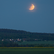 <font class="tempImageTitleThumbText">Lunar Eclipse (Beginning And Simultaneous</font><br>Heiko Ulbricht<br>May 16 4:27am<br>Opitz hill, Saxony, Germany