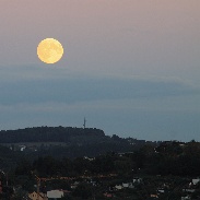 <font class="tempImageTitleThumbText">Moonrise Before The Lunar Eclipse...</font><br>Heiko Ulbricht<br>Sep 27 5:29pm<br>Freital, Saxony, Germany
