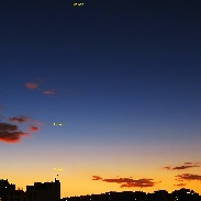 <font class="tempImageTitleThumbText">Venus, Mercury And Jupiter At Dusk</font><br>Helio C. Vital<br>Aug 1 3:50pm<br>Rio de Janeiro, Brazil