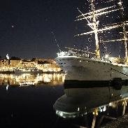 <font class="tempImageTitleThumbText">Lunar Eclipse Magic</font><br>Ivar Hamberg<br>Jan 24 9:31pm<br>Old Town, Stockholm
