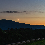 <font class="tempImageTitleThumbText">Moon And Venus</font><br>James Perez-Rogers<br>Aug 17 10:52am<br>Ashokan Reservoir, NY