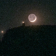 <font class="tempImageTitleThumbText">Moon-Venus-Conunction</font><br>James Perez-Rogers<br>May 19 4:14am<br>New Paltz, NY