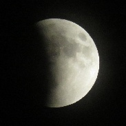 <font class="tempImageTitleThumbText">Total Lunar Eclipse</font><br>Jill Warvel<br>Sep 28 4:58am<br>Indianapolis, IN