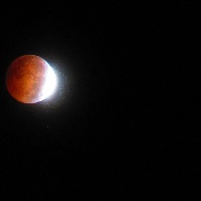 <font class="tempImageTitleThumbText">Lunar Eclipse And Uranus</font><br>Jim Linschoten<br>Oct 9 3:44am<br>Vernal, Utah