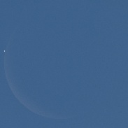 <font class="tempImageTitleThumbText"> Daytime Venus On Our Moons Limb</font><br>John Stetson<br>Dec 7 6:05pm<br>Falmouth, Maine