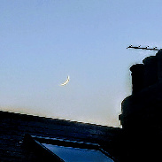 <font class="tempImageTitleThumbText">Venus And Crescent 🌙 Moon.</font><br>Kevan Hubbard<br>May 18 8:38pm<br>Seaton Carew,Co Durham, England
